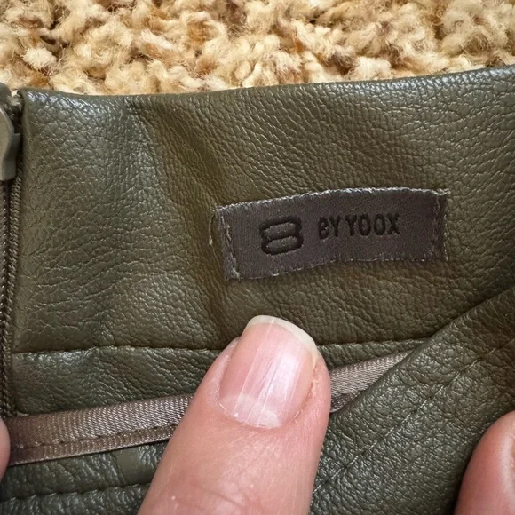 Elegant Olive Green Faux Leather Skirt - Picture 6 of 8